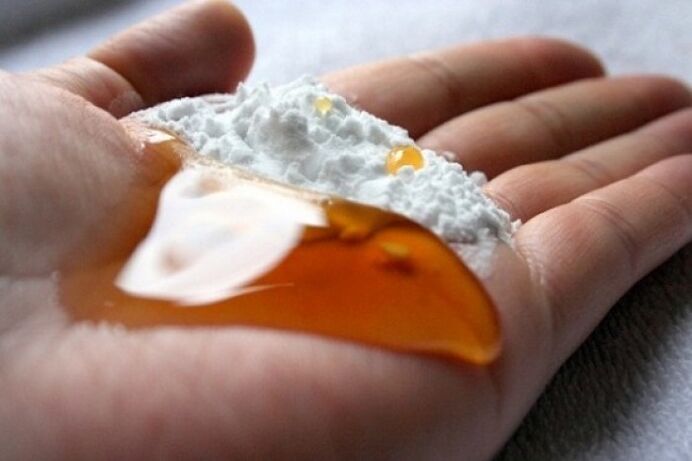 Baking soda with honey is a popular remedy to enlarge the male sexual organ. 